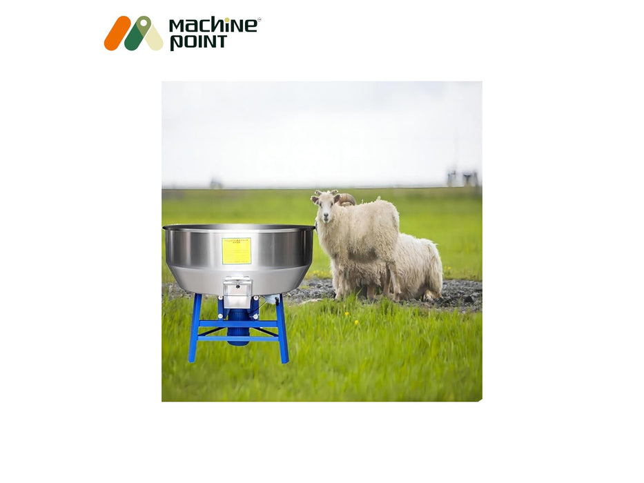 Heavy-duty fodder mixer for cow and buffalo feed – ensures uniform blending of dry and wet materials.