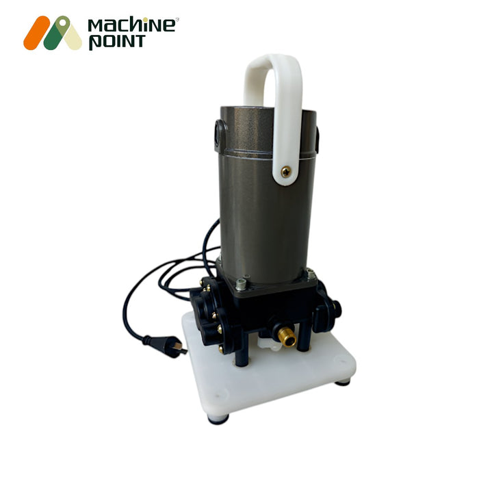 Spray cleaner for disinfecting and equipment cleaning in compact format