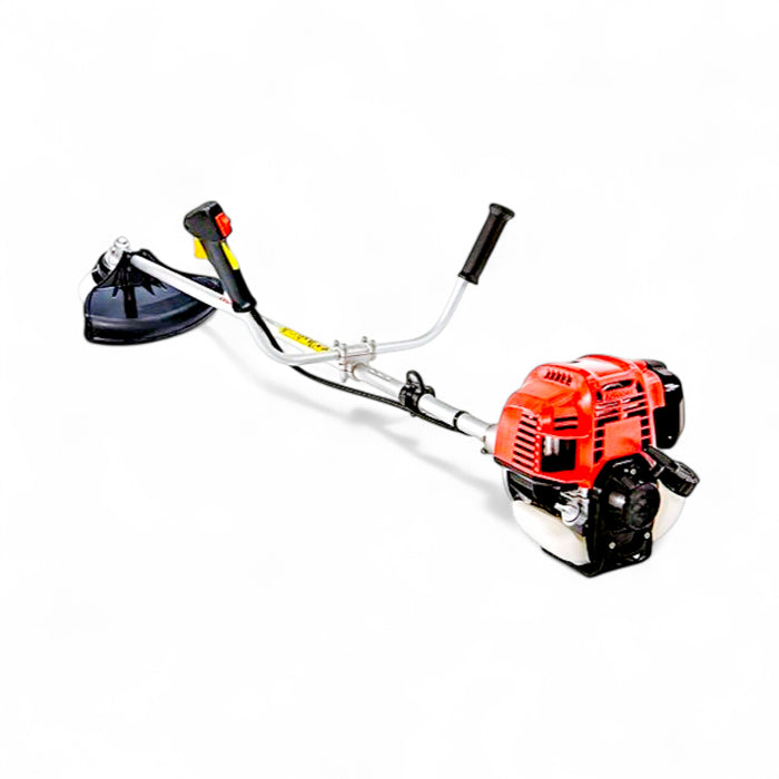 LEO GX-35 4-Stroke Brush Cutter Displaying Trimmer Head and 3-Teeth Blade Attachment
