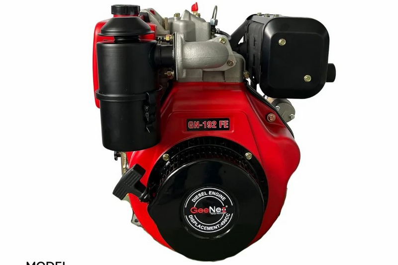 4. Front view of GeeNex GN-192 FE diesel engine emphasizing the circular recoil start, engine label, and air filter assembly.