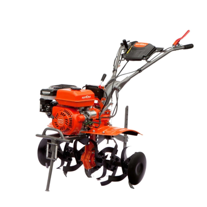 Heavy-duty Neptune petrol weeder with 65–80 cm cultivation width and metal blades