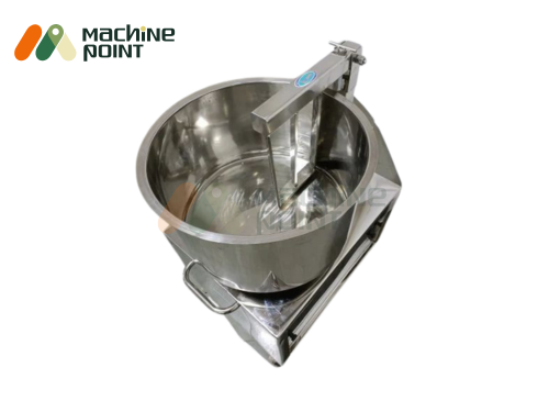 Shrikhand mixing machine with large 40 kg bowl and vertical paddle mixer for smooth and uniform blending.