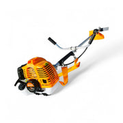 Petrol-operated grass cutter with 1250 ml fuel tank and 160 cm shaft length
