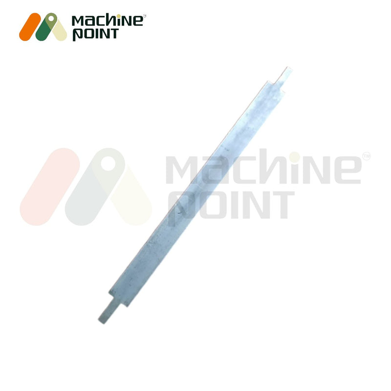 High-performance rice hulling blade No.4 – ideal for consistent grain output and reduced breakage.

