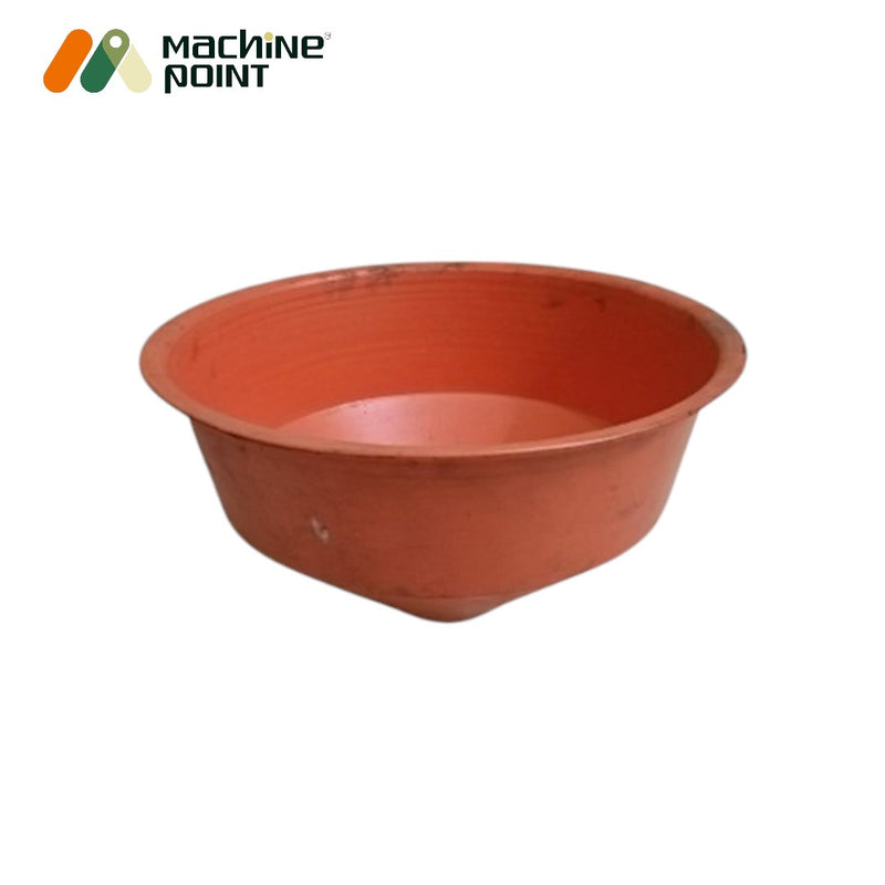 Durable round hopper for 6N40 rice mill – ensures efficient paddy flow and minimal spillage.

