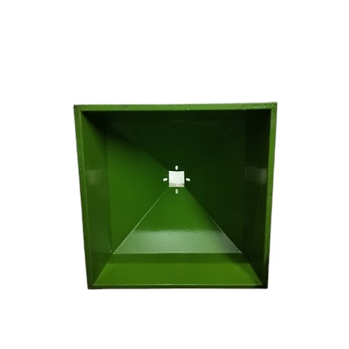 Square grain input hopper compatible with 6N100 rice mill – supports efficient loading and easy cleaning.

